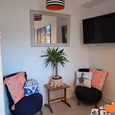 The Fuzzy Duck Apartment Броути Фери Екстериор снимка