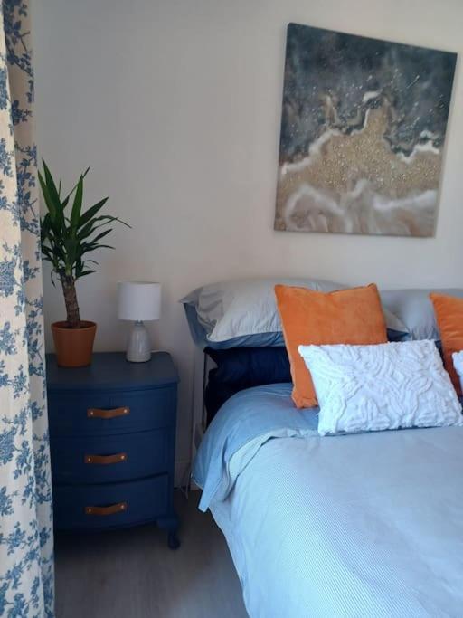 The Fuzzy Duck Apartment Броути Фери Екстериор снимка